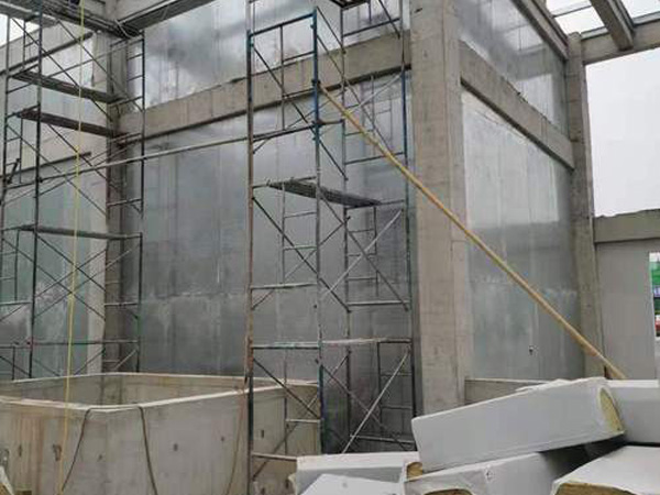 防爆墻施工時如何連接鋼板和骨架？